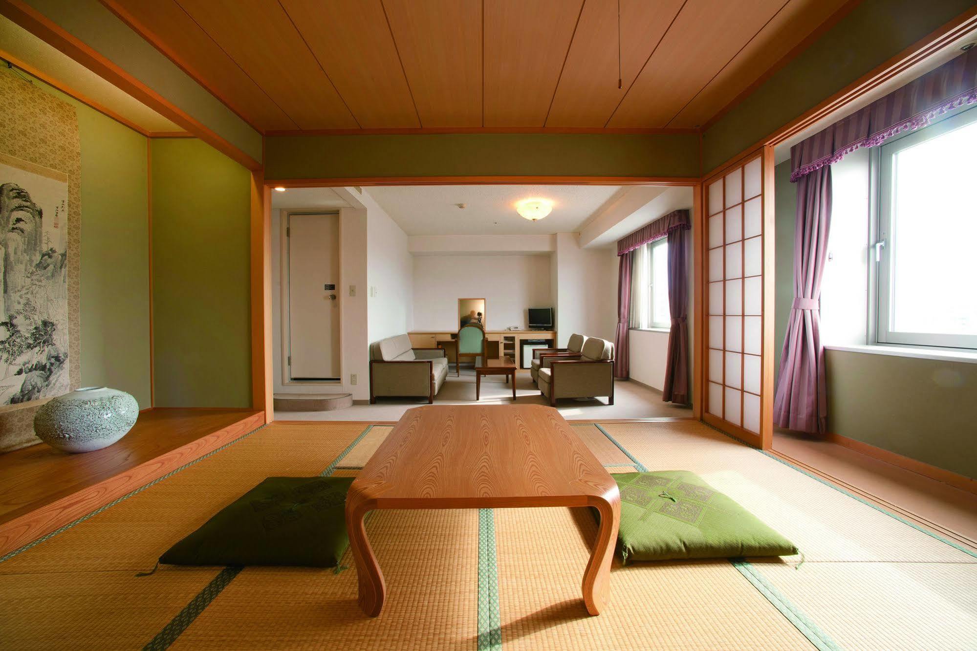 Yamagata Kokusai Hotel Bagian luar foto